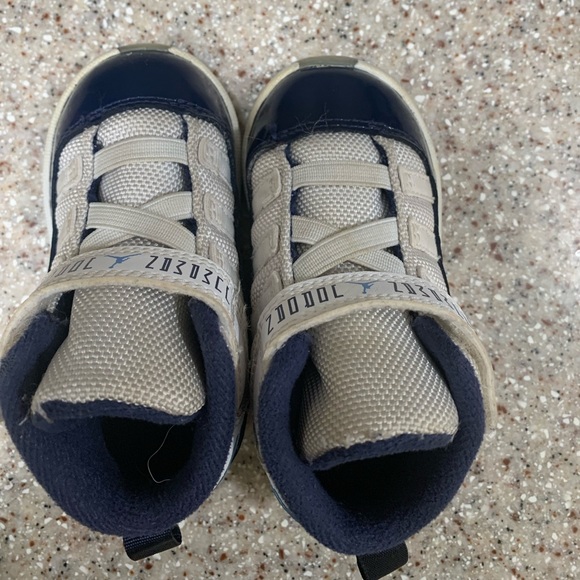 Nike Jordan 11 “win like ‘82” toddler sneakers - Picture 1 of 7